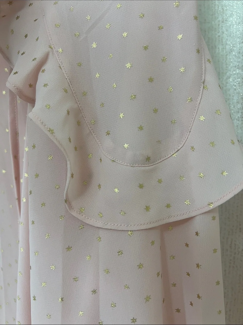 Michael Kors Blush Pink Metallic Gold Star Pattern Ruffle Tie-Neck Blouse
